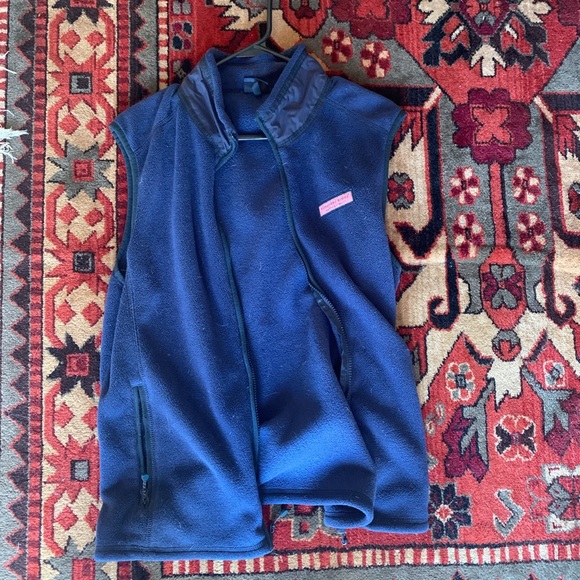 vineyard vines vest - Picture 1 of 1